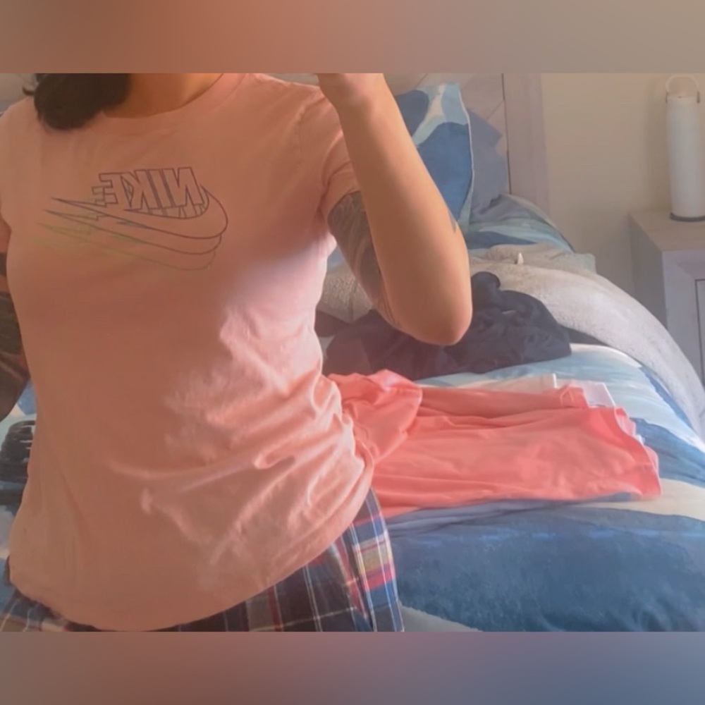 Nike T shirt pink